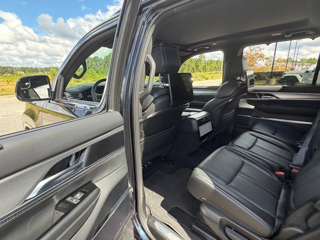 Used 2023 Jeep Grand Wagoneer 4WD w/ Rear Seat Video Group 1 image 38