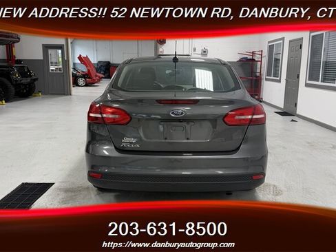 Used 2015 Ford Focus S FWD image 4