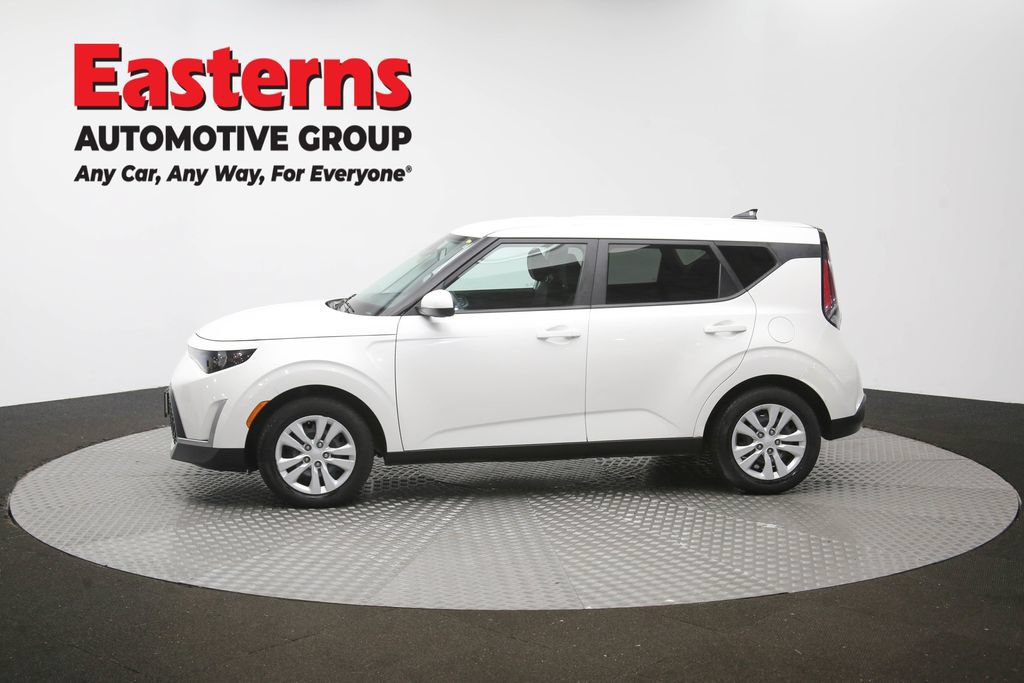 Used 2023 Kia Soul LX FWD image 59