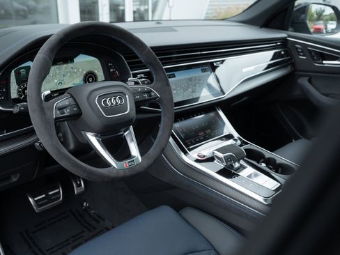 New 2026 Audi RS Q8 performance image 10