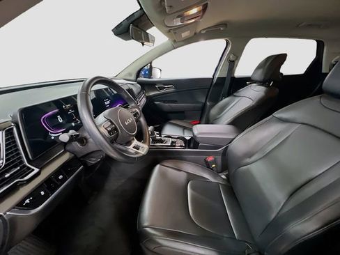 Certified 2025 Kia Sportage EX image 21