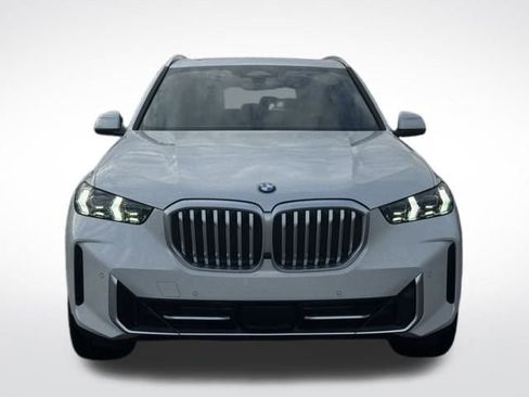 New 2026 BMW X5 xDrive40i w/ Premium Package image 3
