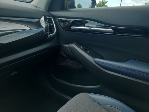 Used 2025 Kia Seltos S FWD image 18