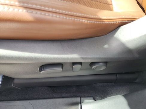 Certified 2021 Subaru Ascent Touring image 33