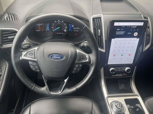 Used 2024 Ford Edge SEL AWD/4WD image 2
