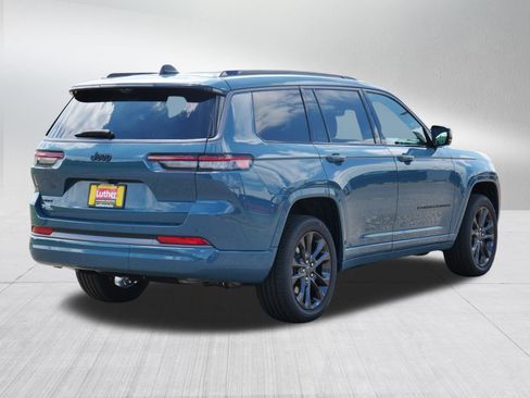New 2026 Jeep Grand Cherokee L Limited AWD/4WD image 2