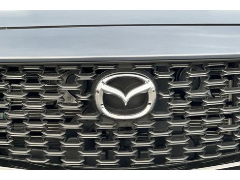 Used 2025 MAZDA CX-50 AWD 2.5 S w/ Premium Package image 11