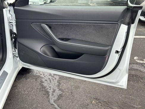 Used 2019 Tesla Model 3 Standard Range Plus image 11