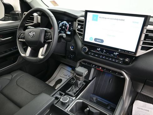 Used 2024 Toyota Tundra Limited AWD/4WD image 16