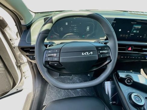 New 2026 Kia EV6 Light RWD image 11