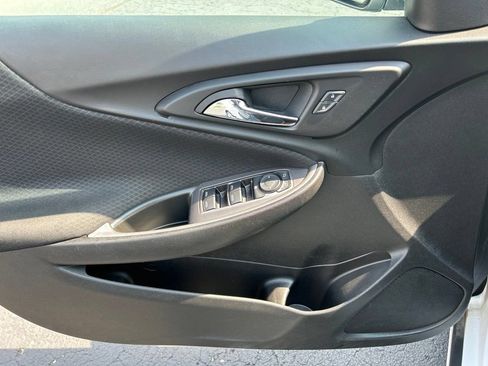 Used 2023 Chevrolet Malibu LS FWD image 14
