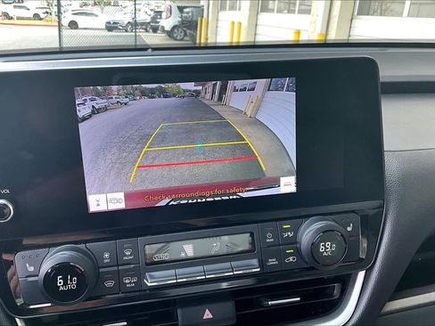 Used 2024 Toyota Grand Highlander XLE image 29