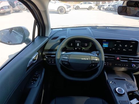 New 2026 Kia Sportage EX w/ EX Panoramic Sunroof Package image 20