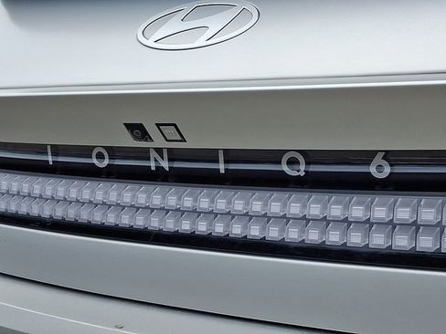 Used 2024 Hyundai Ioniq 6 Limited AWD/4WD image 35