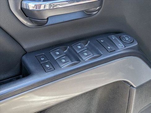 Used 2018 Chevrolet Silverado 1500 LT w/ All Star Edition AWD/4WD image 11