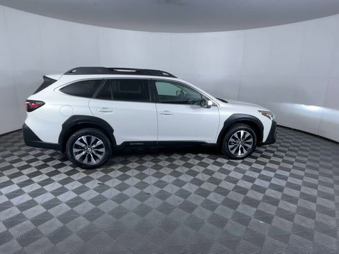 Used 2023 Subaru Outback Limited XT image 9