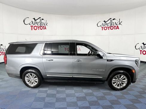 Used 2023 GMC Yukon XL SLT image 8