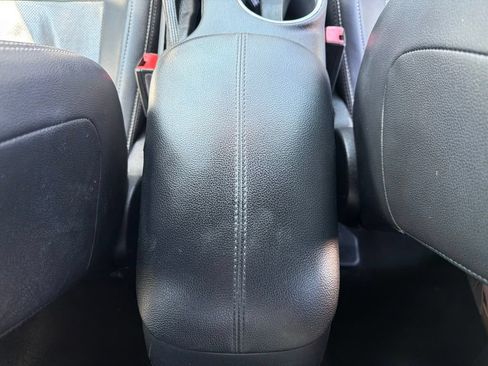 Used 2018 Ford Mustang Premium RWD image 39