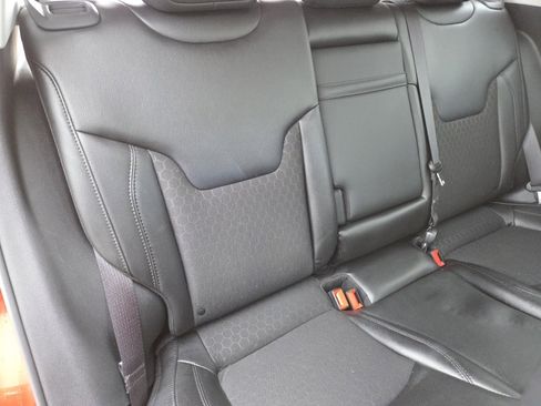 Used 2020 Jeep Compass Latitude image 19