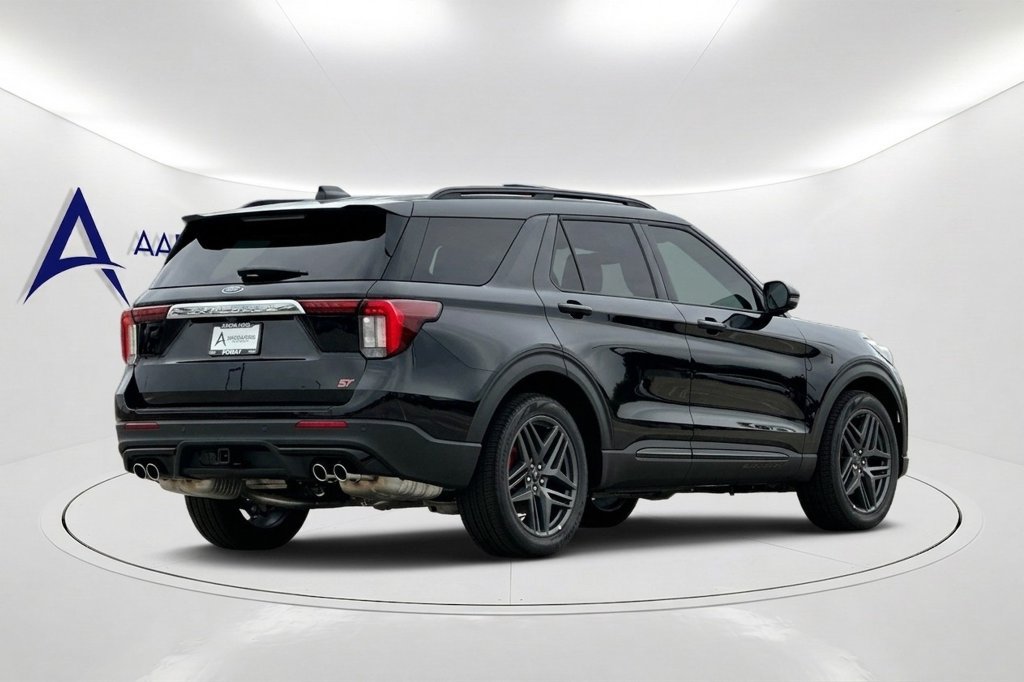Used 2025 Ford Explorer ST-Line w/ Premium Package RWD image 5