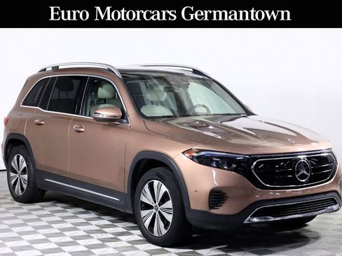 Used 2023 Mercedes-Benz EQB 300 4MATIC image 1