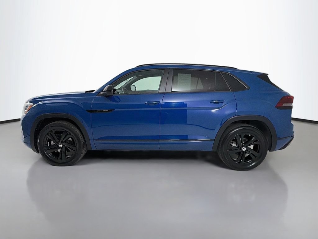 Used 2026 Volkswagen Atlas Cross Sport SEL R-Line AWD/4WD image 4