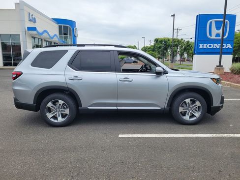 New 2026 Honda Pilot EX-L image 2