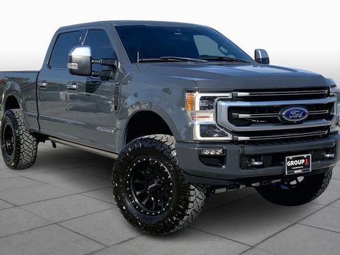 Used 2021 Ford F250 Platinum w/ FX4 Off-Road Package image 2