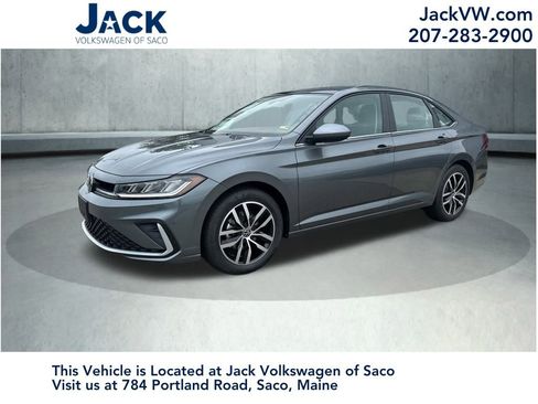 New 2025 Volkswagen Jetta SE image 1