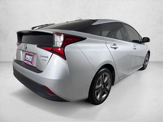 Used 2022 Toyota Prius XLE FWD image 3