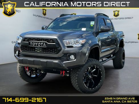 Used 2023 Toyota Tacoma SR5 RWD image 1