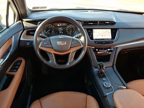 Used 2020 Cadillac XT5 Premium Luxury image 12
