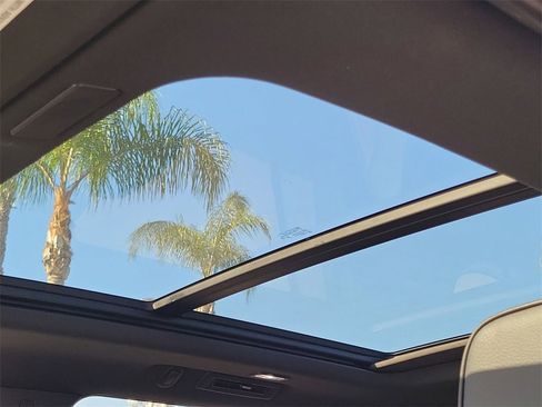 Used 2025 GMC Yukon XL Denali w/ Sun & Power Step Package image 19