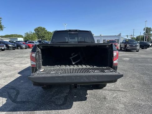 Used 2020 Nissan Titan SL w/ Protection Package 1 AWD/4WD image 22