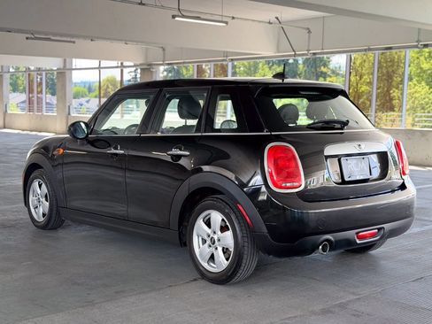 Used 2015 MINI Cooper 4-Door Hardtop FWD image 7