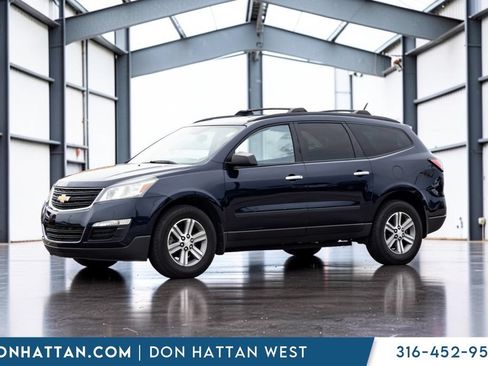 Used 2017 Chevrolet Traverse LS AWD/4WD image 2