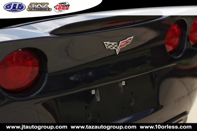 Used 2013 Chevrolet Corvette Convertible w/ 3LT Preferred Equipment Group RWD image 10