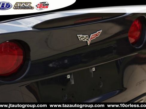 Used 2013 Chevrolet Corvette Convertible w/ 3LT Preferred Equipment Group RWD image 10