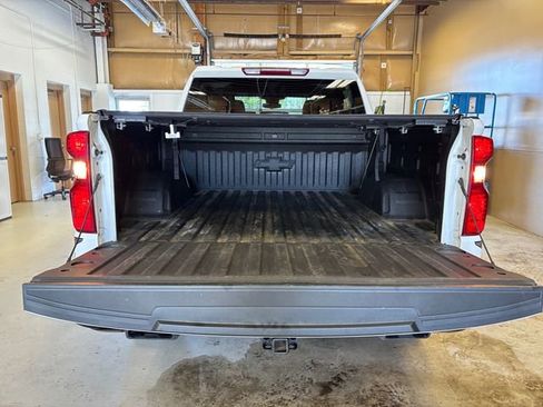 Used 2025 Chevrolet Silverado 1500 Custom Trail Boss w/ Realtree Special Edition image 24