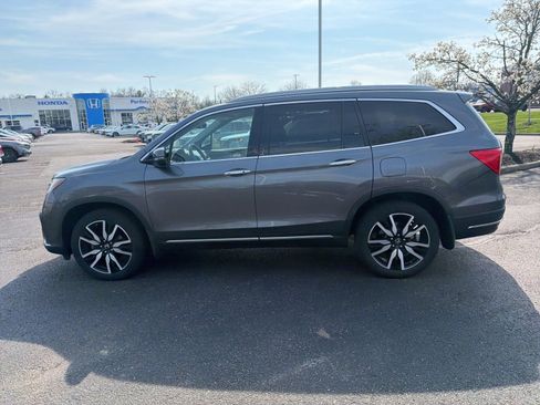 Used 2020 Honda Pilot Touring image 2