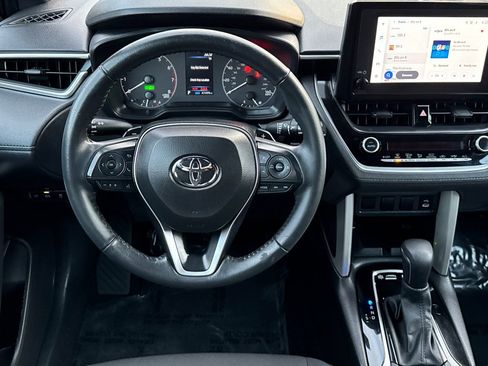 Used 2024 Toyota Corolla Cross SE image 14