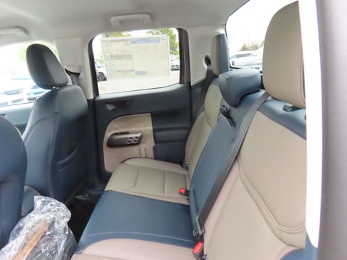 New 2026 Ford Maverick Lariat image 18