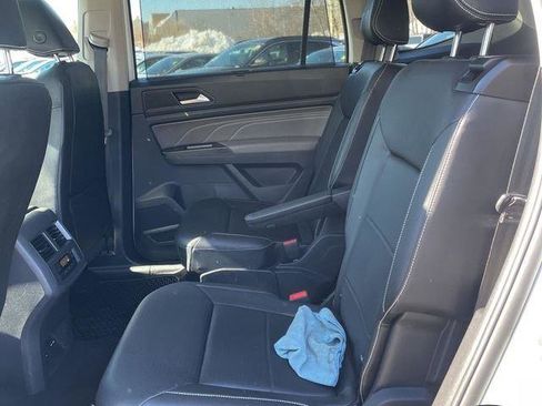 Used 2021 Volkswagen Atlas SE w/ Panoramic Sunroof Package image 14