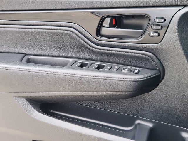 Used 2025 Honda Odyssey Touring image 24