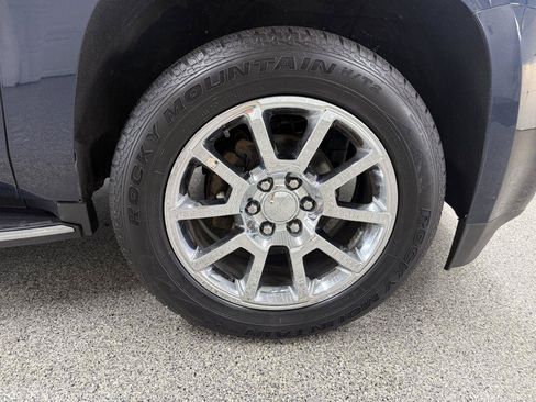 Used 2020 GMC Yukon XL Denali AWD/4WD image 53