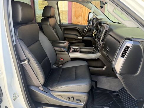 Used 2016 GMC Sierra 2500 SLT w/ Duramax Plus Package AWD/4WD image 14