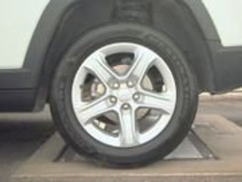 Used 2023 Jeep Compass Sport AWD/4WD image 9