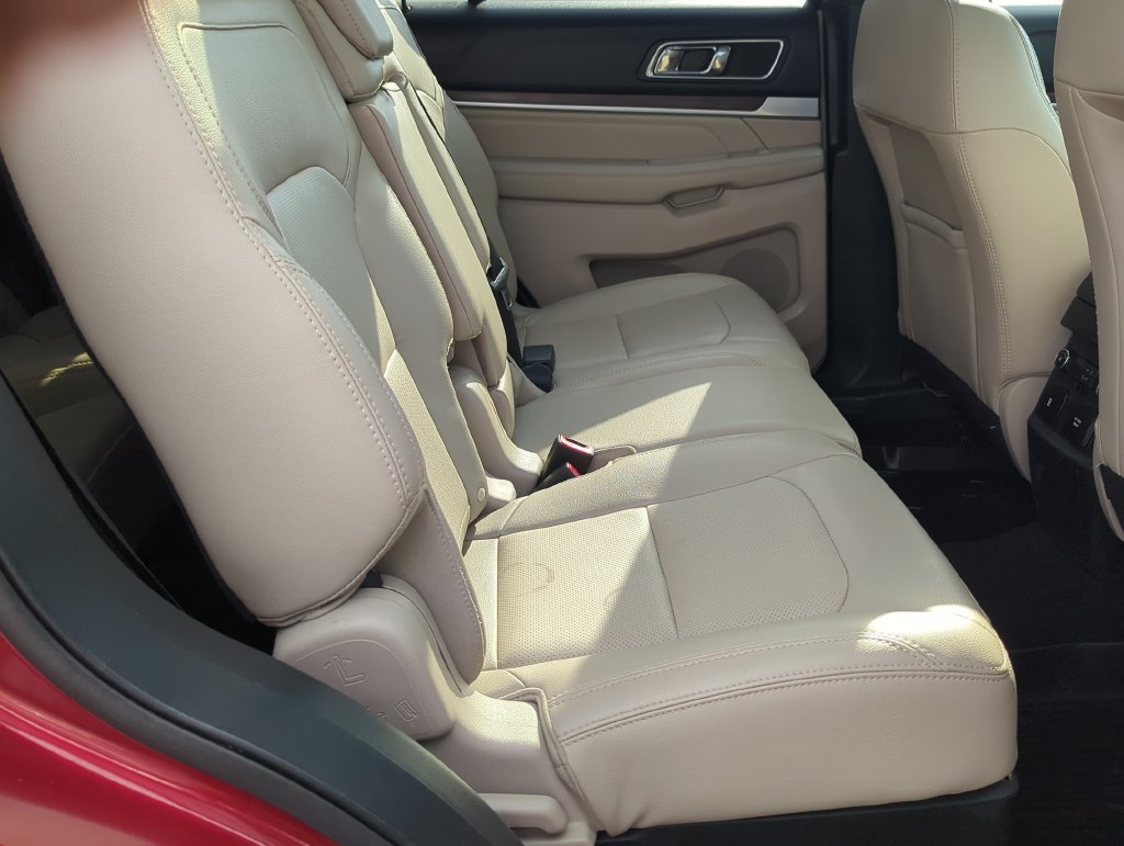 Used 2019 Ford Explorer Limited w/ Ford Safe & Smart Package AWD/4WD image 26