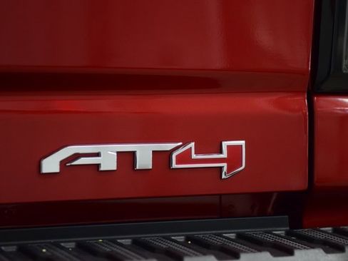 Used 2024 GMC Sierra 2500 AT4 w/ AT4 Premium Plus Package image 22