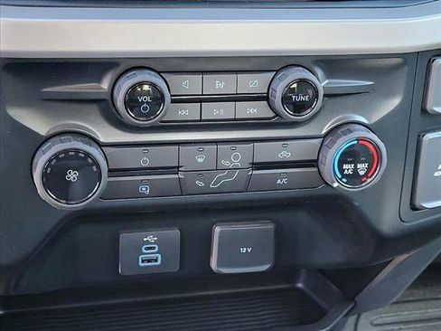 New 2023 Ford F250 XL w/ XL Chrome Package image 11